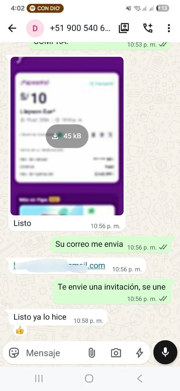 Cliente confirmando pago por Yape y correo para activar su cuenta